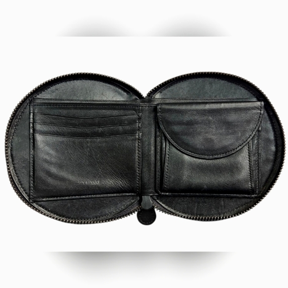 Vintage Issey Miyake | Round Leather Wallet | Made In Japan | Unisex - Picture 2 of 16